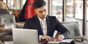 How to find the best keywords for your resume